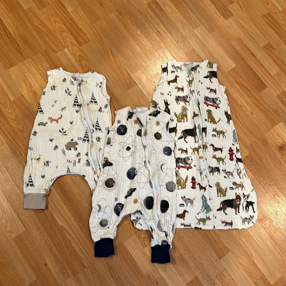 6-12 months (lot of 3) Little Unicorn Cotton Muslin Sleep Sack and Sleep Rompers